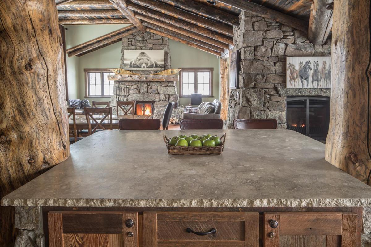 Hobbit House Villa Big Sky Dış mekan fotoğraf